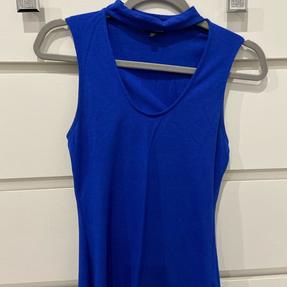 Express sleeveless deep v-neck choker top